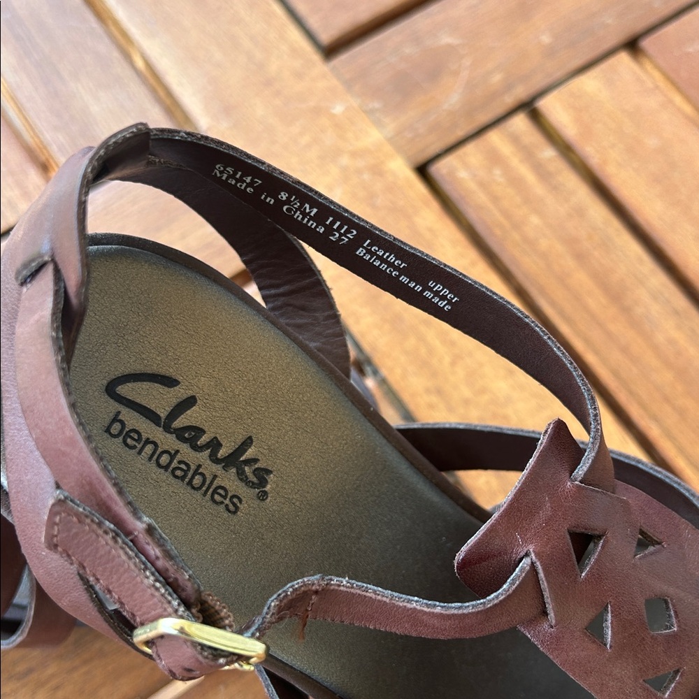 Clark’s Sandles - Picture 5 of 5